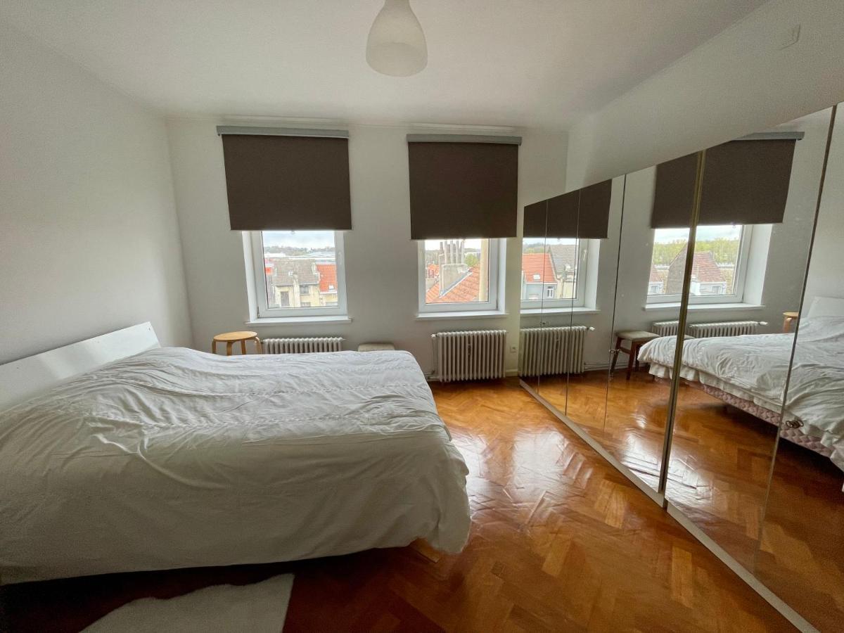 Superbe Appartement Duplex Avec Jacuzzi Bryssel Exteriör bild