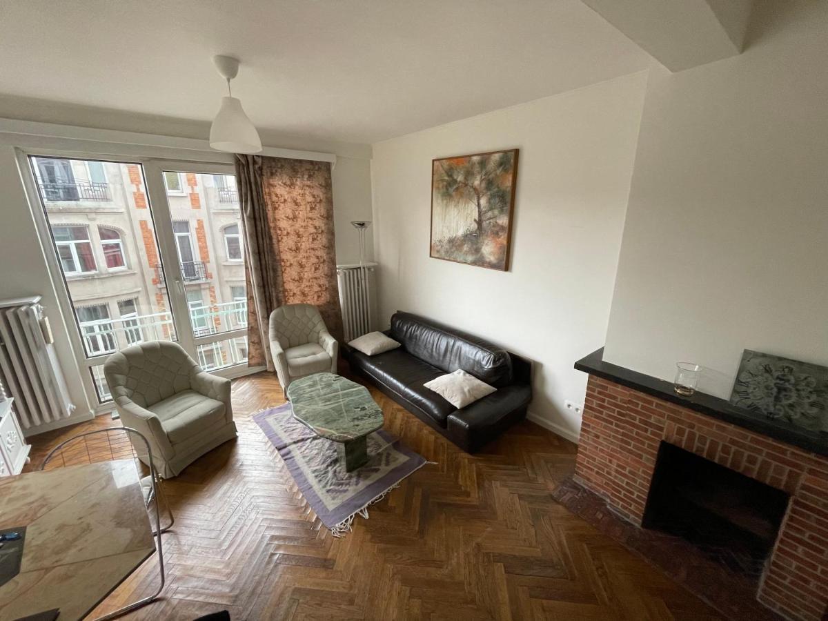 Superbe Appartement Duplex Avec Jacuzzi Bryssel Exteriör bild